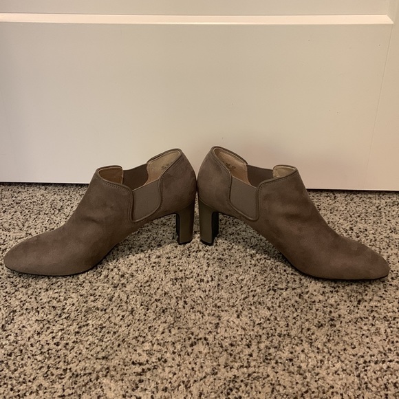 Women’s Booties by LifeStride - Picture 1 of 9